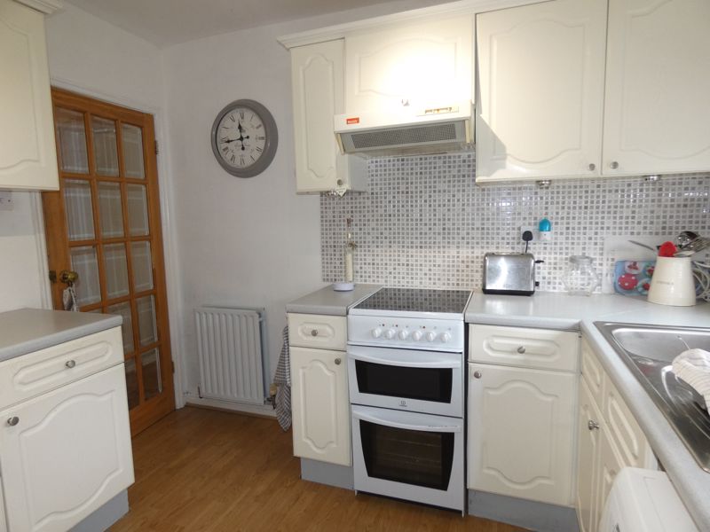 Kitchen- click for photo gallery